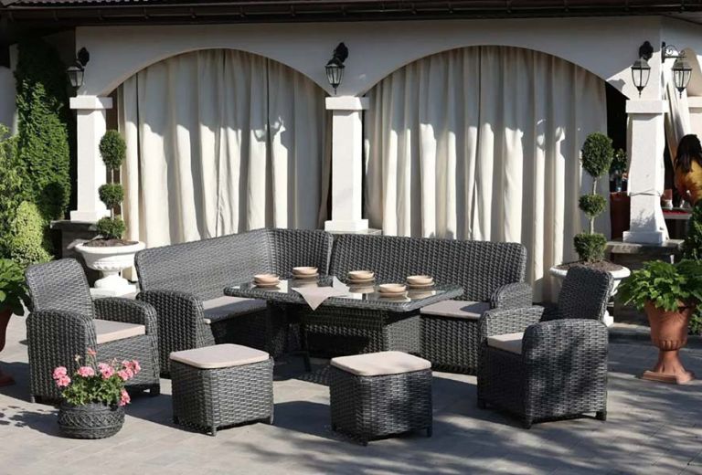 5 способов вписать ротанговую мебель в современный интерьер квартиры