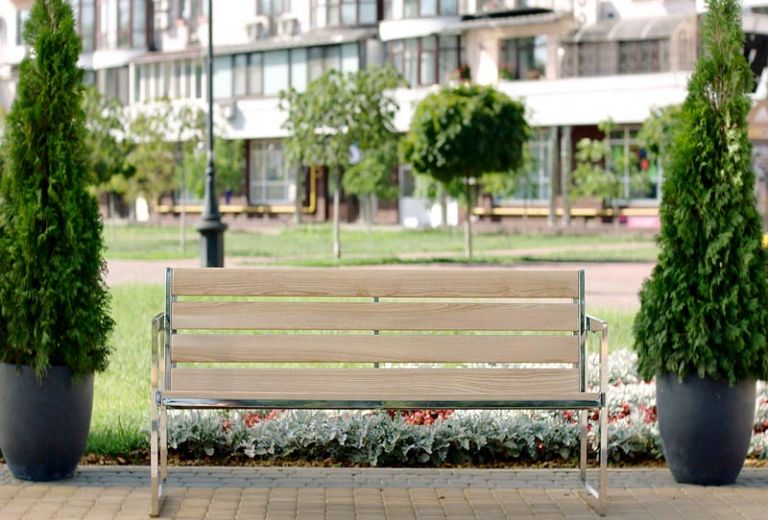 Скамейка из нержавейки для улицы