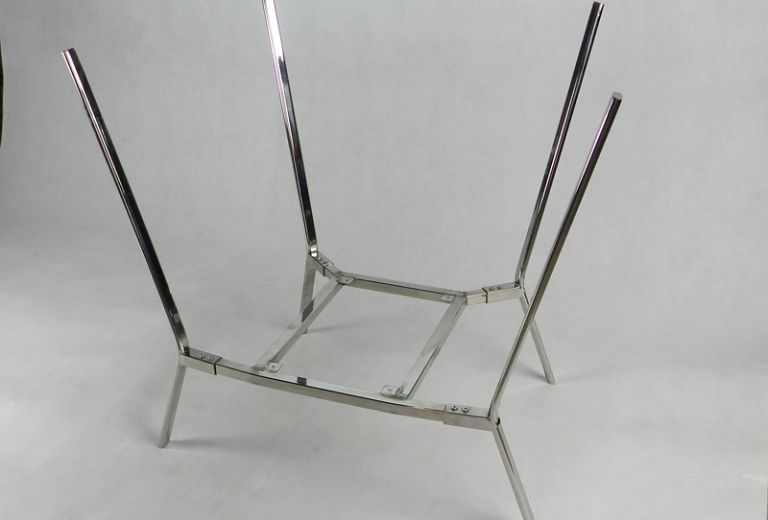 Меблі з нержавіючої овальної труби