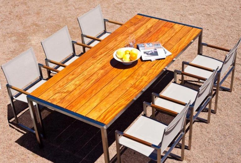 Які стільці використовувати для дачі