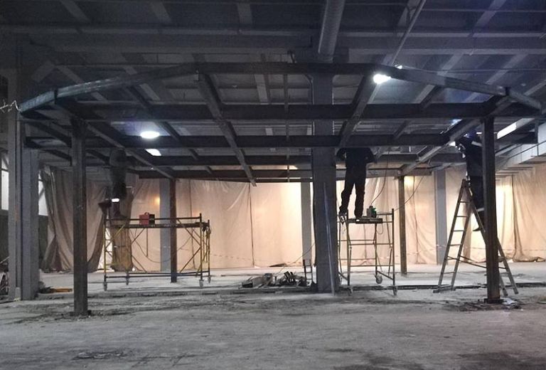 Де використовуються металоконструкції