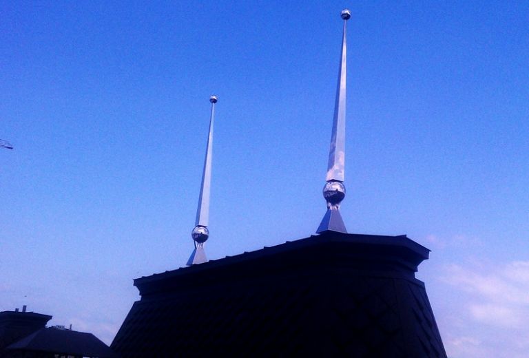 Шпиль на крышу элитного жилого здания
