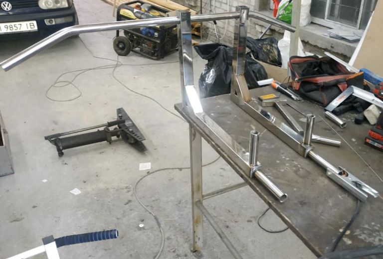 Турник из нержавейки для улицы